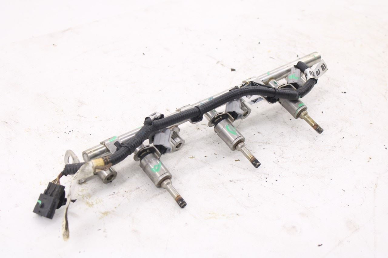 2017-20 Infiniti QX60 3.5L 6 cyl Left Side Fuel Rail with Injectors 17521-6KA0B5