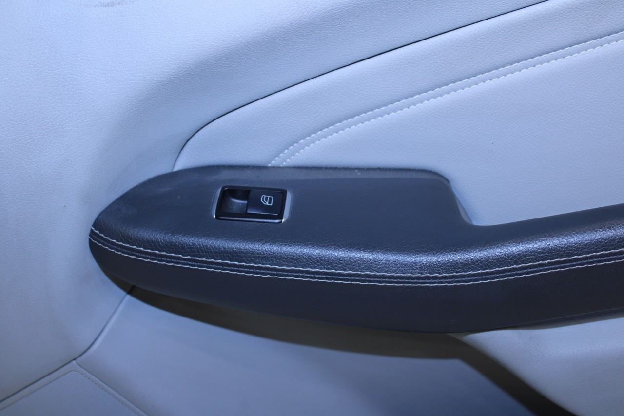 2012-15 Mercedes-Benz ML350 Front Right Side Door Trim Panel 166-720-08-70-7M57 - Alshned Auto Parts