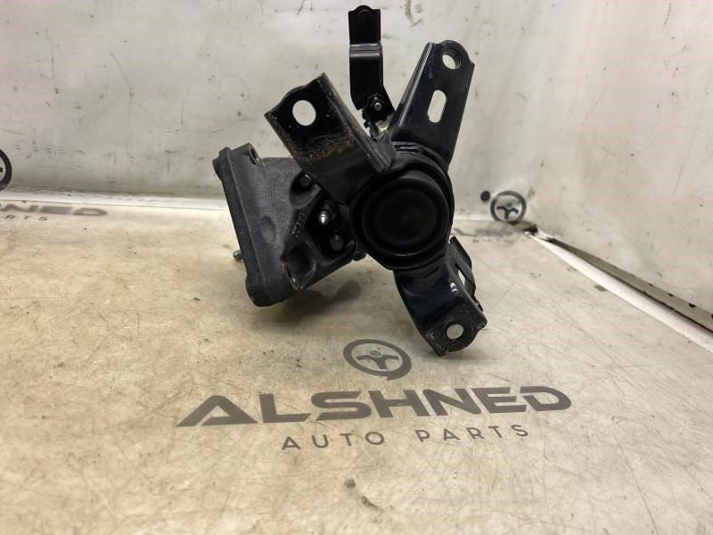 2011-15 Toyota Prius Two 1.8L FWD Right Engine Support Mount Bracket 12305-373002