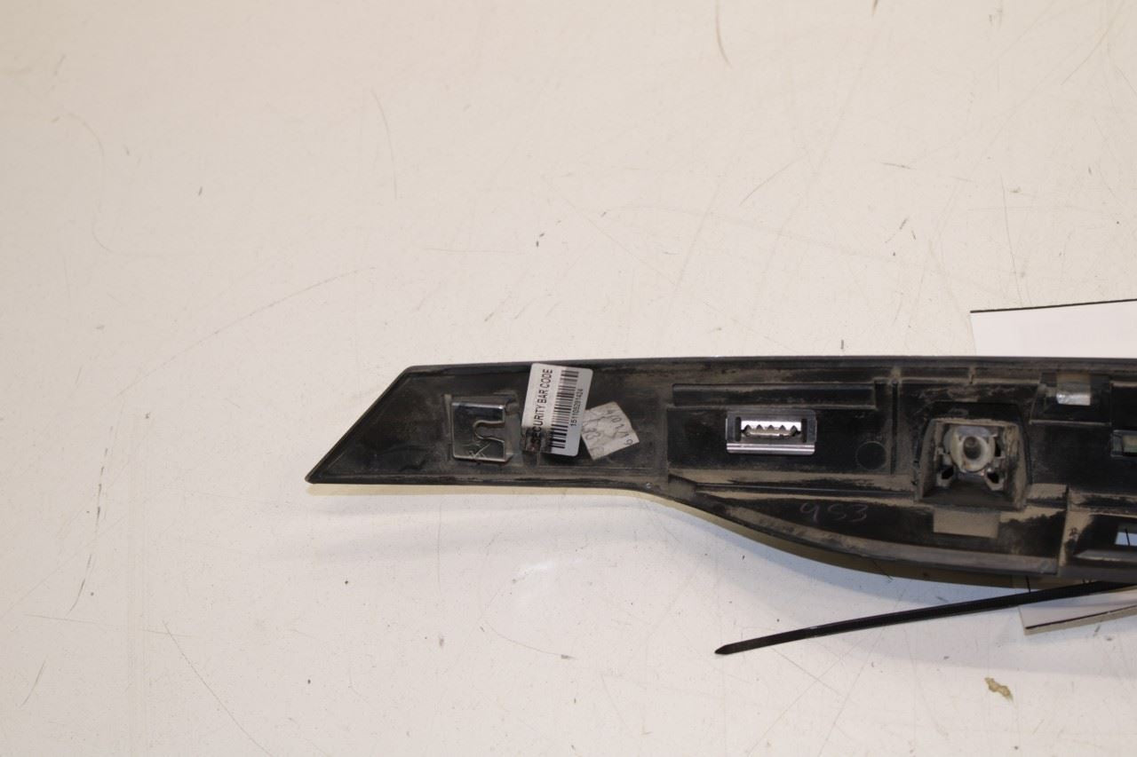 16-20 Infiniti QX60 Pure Center Upper Liftgate Finisher Molding 90816-1A69A OEM - Alshned Auto Parts