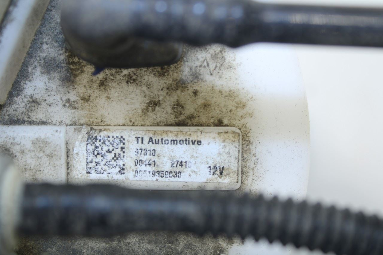 2015-2021 Jeep Renegade Sport 2.4L FWD Fuel Pump Assembly 52029625AA OEM - Alshned Auto Parts