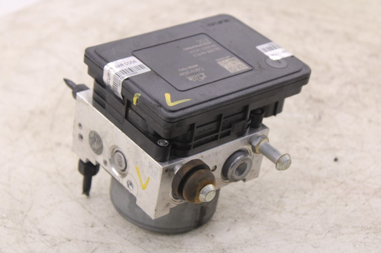 2019-2021 Hyundai Veloster 2L ABS Anti Lock Brake Pump Control Module 58900J320010