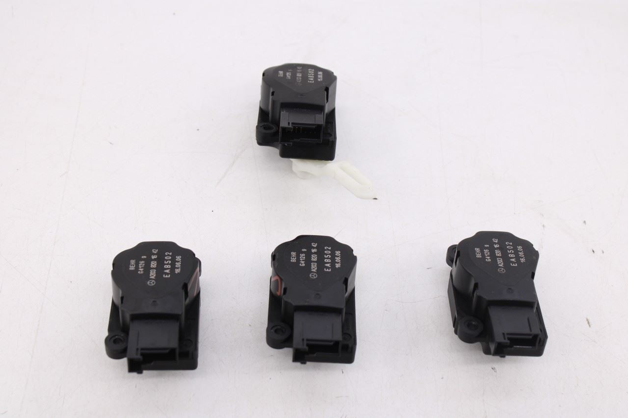 2006-2009 Mercedes-Benz CLK 350 HVAC Blend Door Actuator Motor Set 20382016424