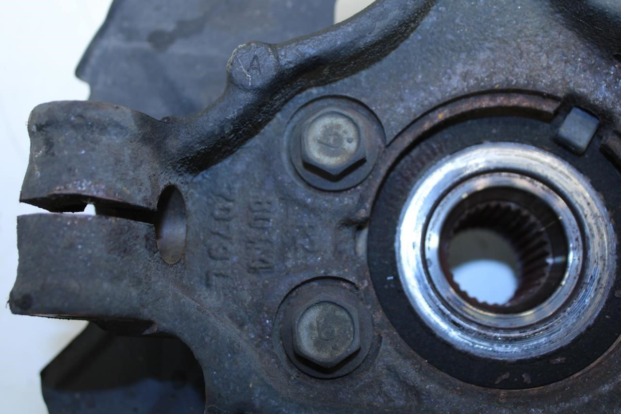 2013-20 Nissan Rogue SV AWD Front Left Side Spindle Knuckle Hub 40015-4BA0A OEM - Alshned Auto Parts
