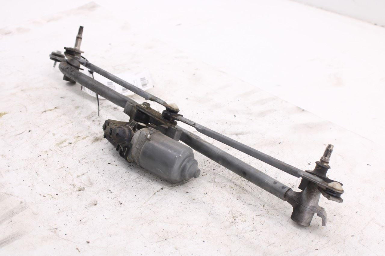 2014-2015 Dodge Durango SXT Front Windshield Wiper Transmission Linkage w/ Motor8