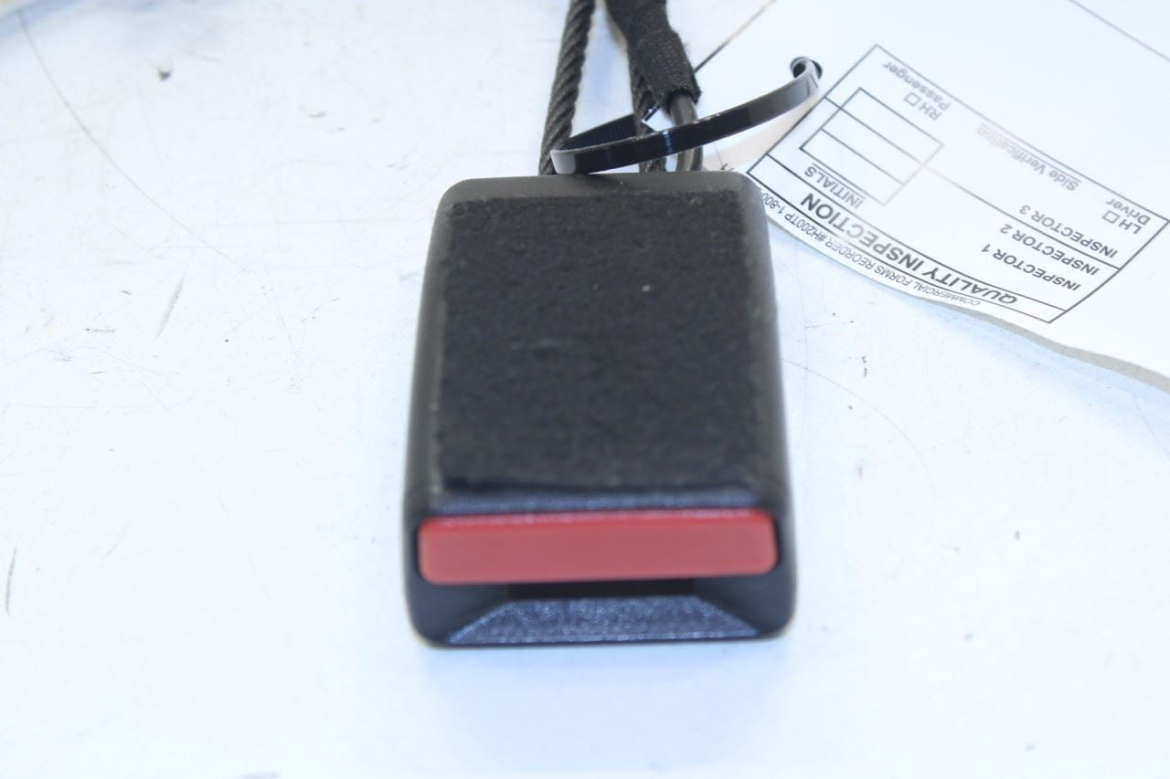 17-21 Maserati Ghibli 3.0L Front Driver Left Side Seat Belt Buckle 670016905 OEM - Alshned Auto Parts