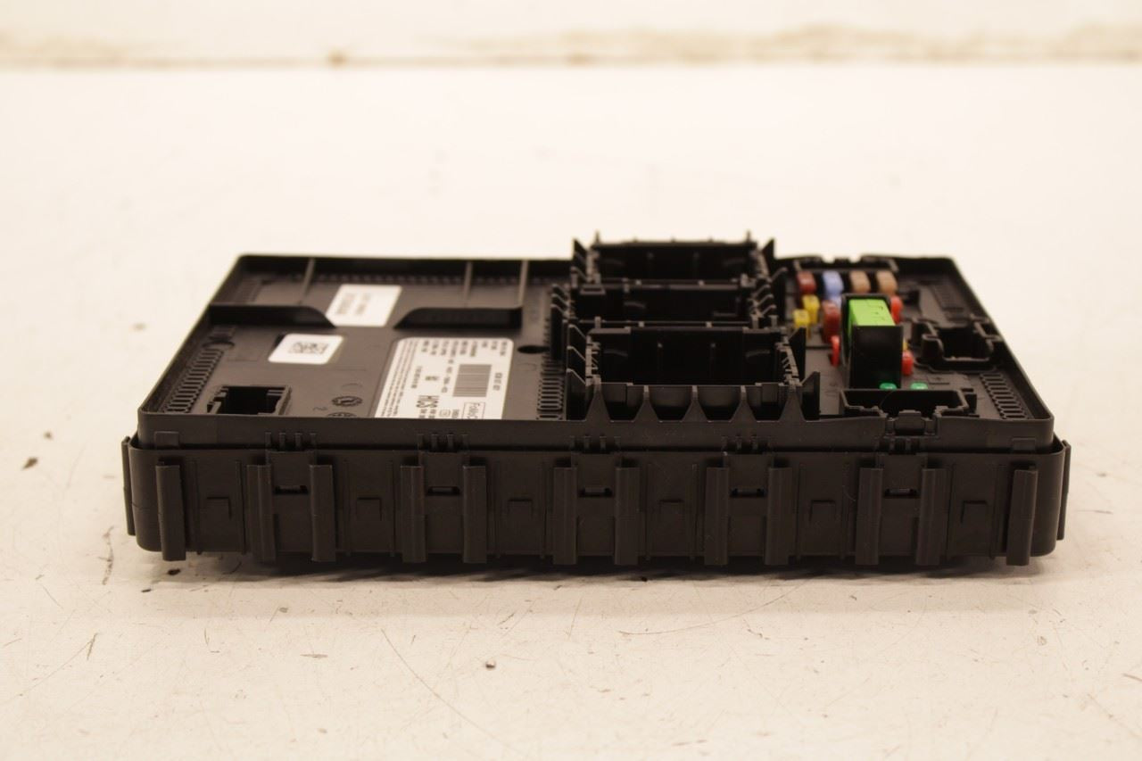 18-21 Ford EcoSport SE 1.0L FWD BCM Body Control Module Fuse Box HU5T-15604-HCS - Alshned Auto Parts
