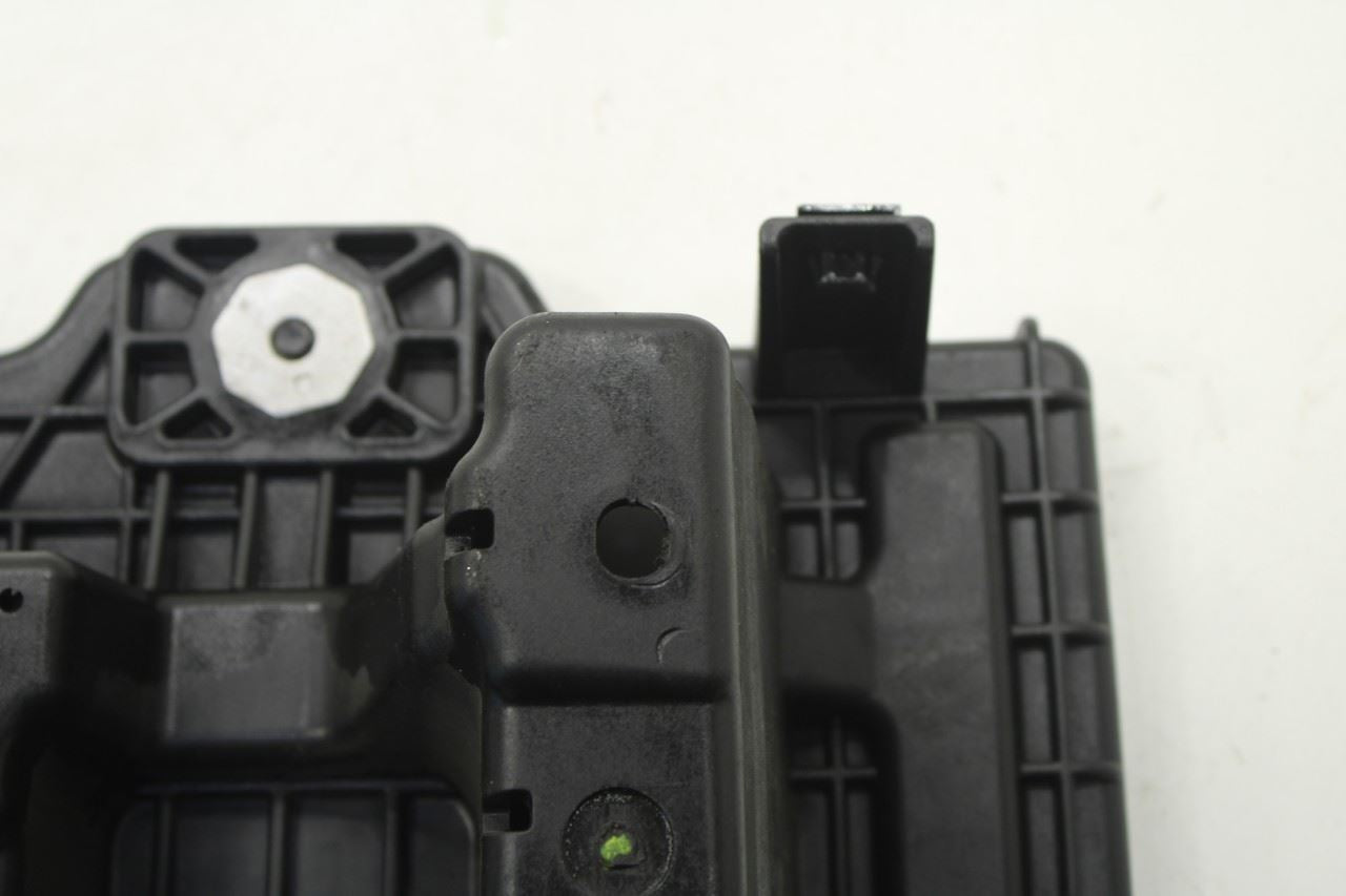 2015-2020 Kia Sorento LX 3.3L FWD Battery Tray Holder Assembly 37150-C6000 OEM - Alshned Auto Parts