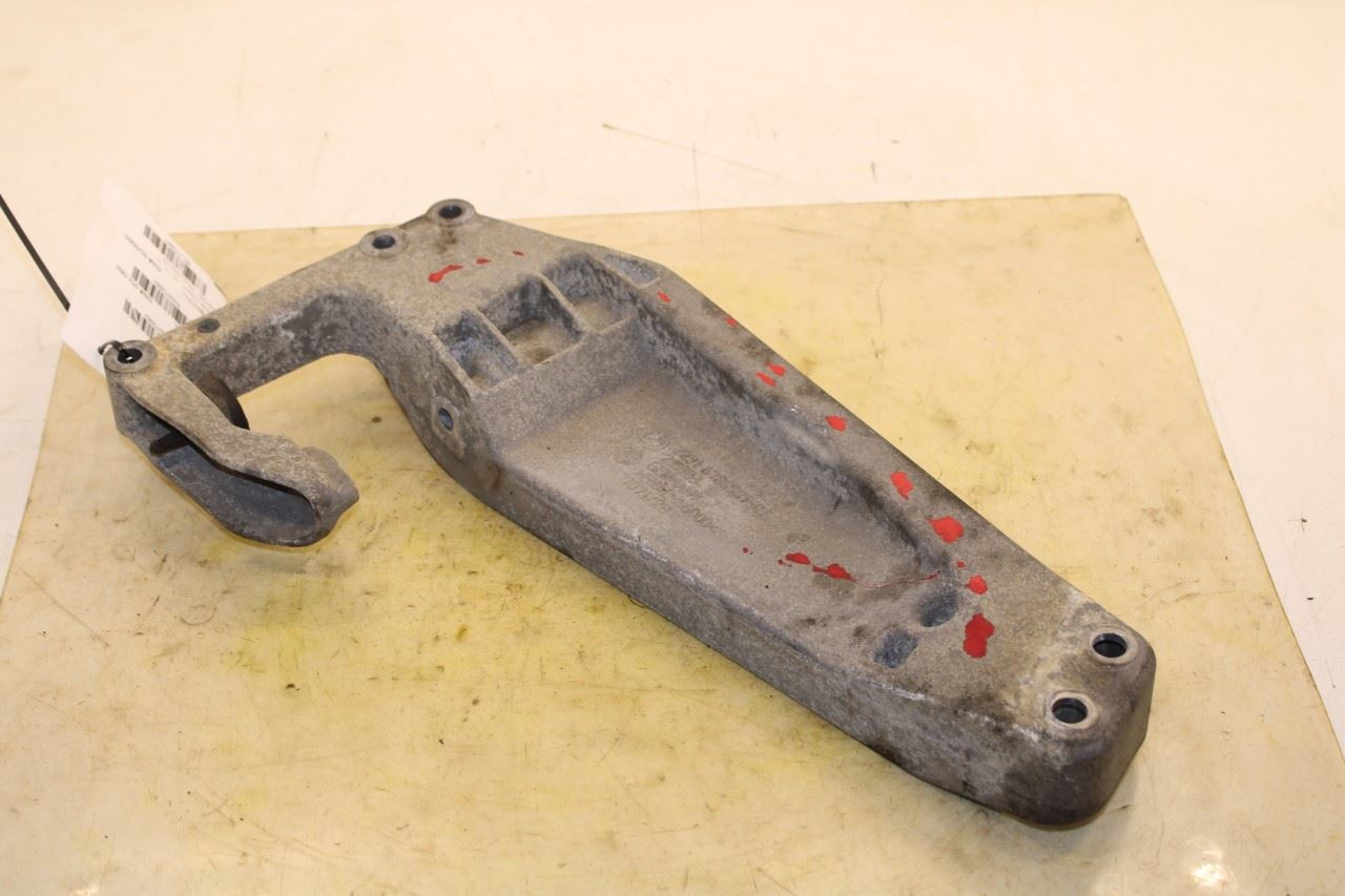 2011-17 BMW X3 xDrive28i Transmission Crossmember Gearbox Support Mount Bracket - Alshned Auto Parts