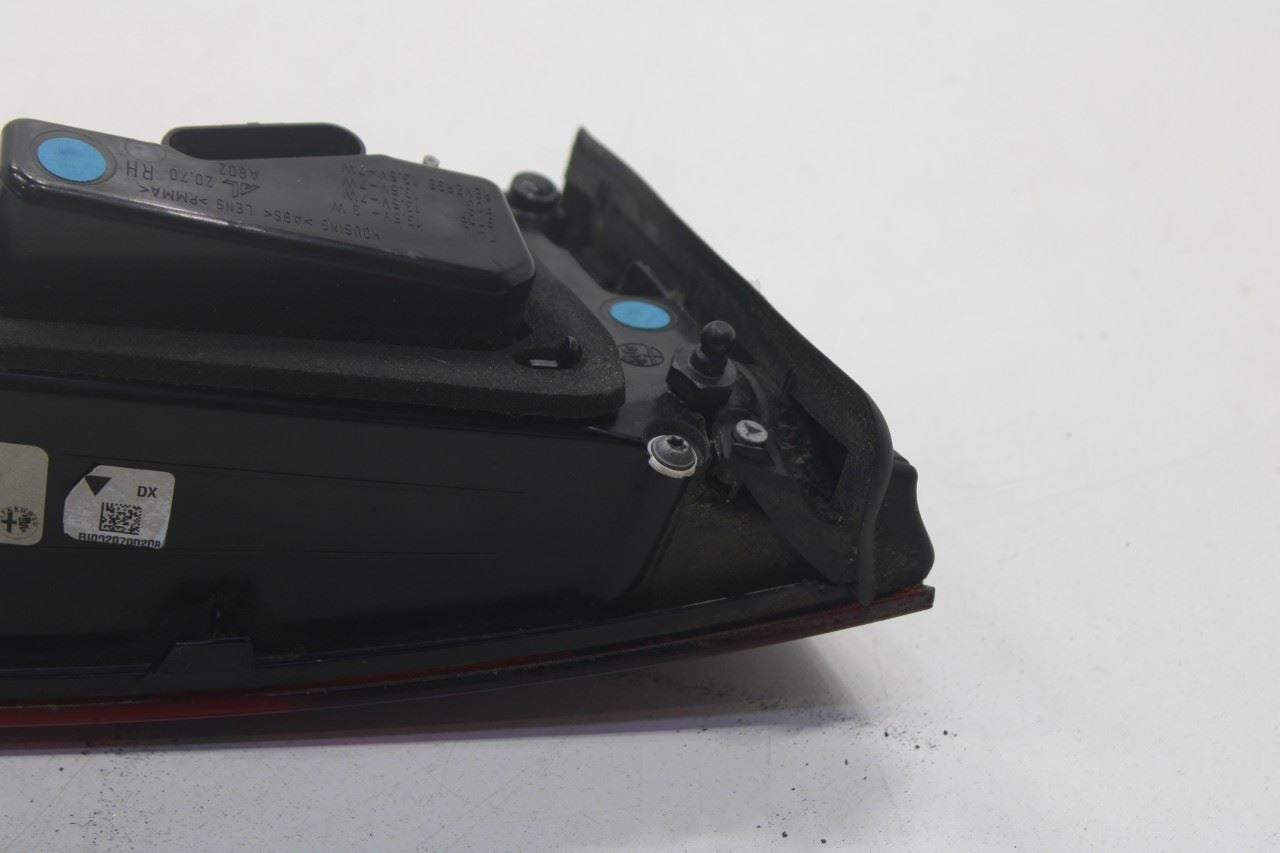 17-19 Alfa Romeo Giulia Ti AWD Rear Right Side Tail Light Light Lamp 00505523880 - Alshned Auto Parts