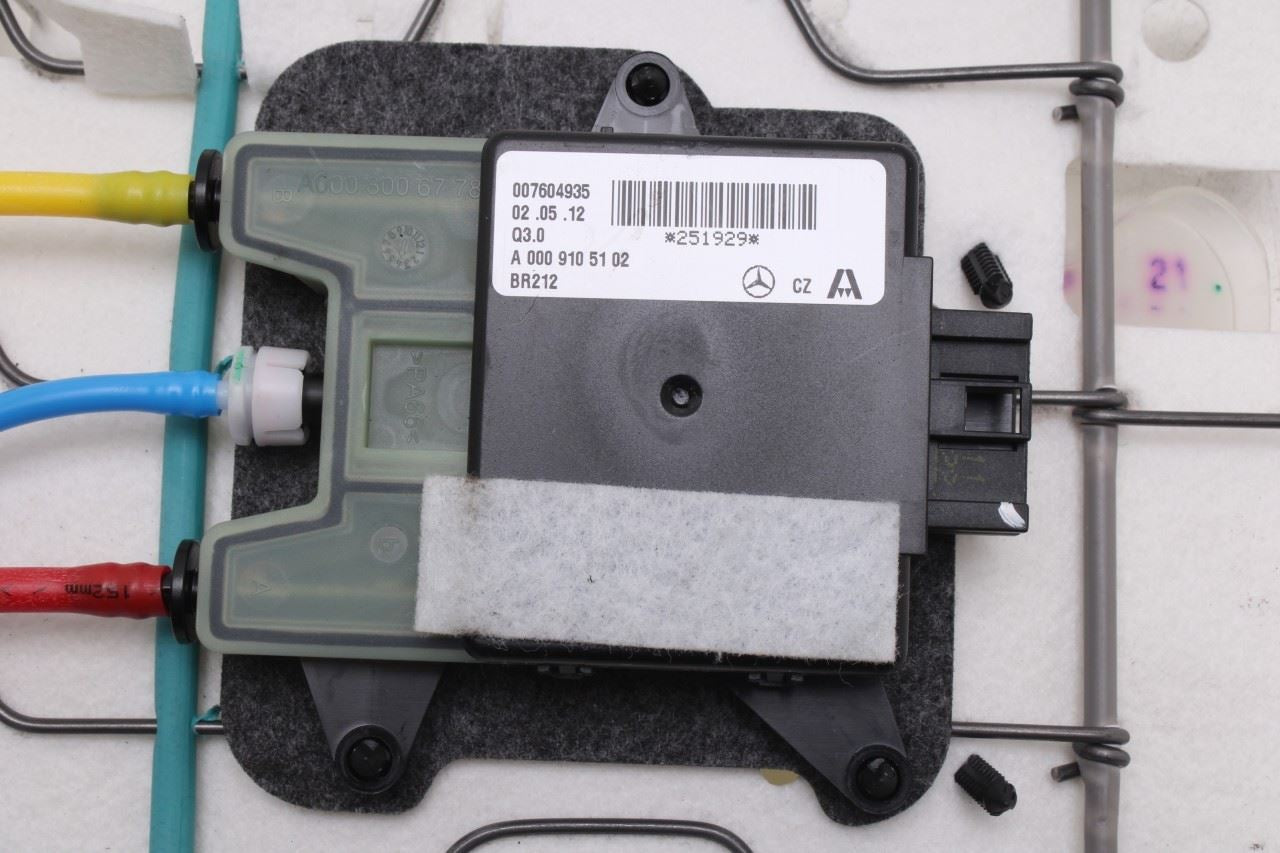 10-16 Mercedes-Benz E350 Sport 4Matic Front Seat Left Side Upper Lumbar Support - Alshned Auto Parts