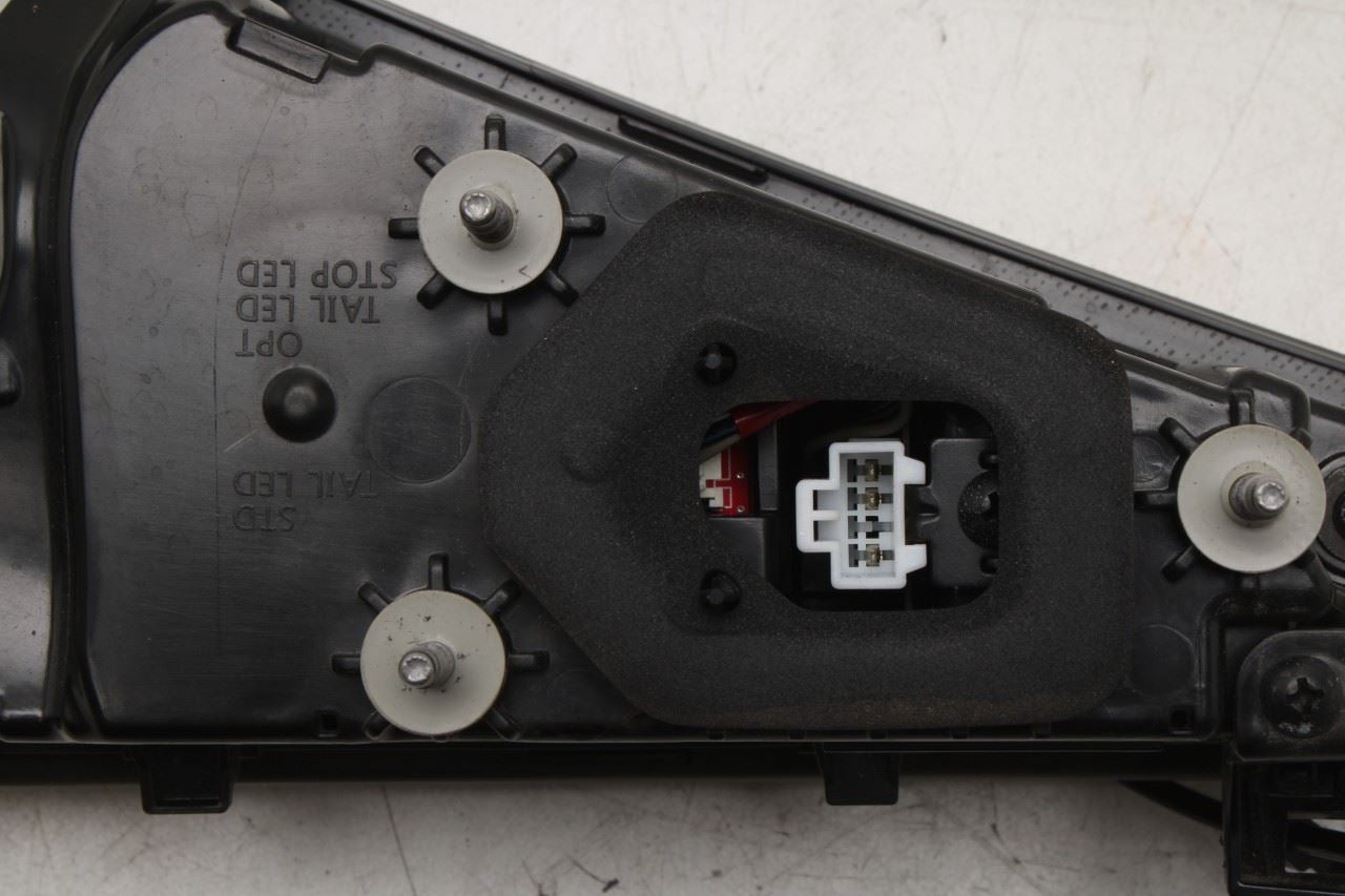 2023-25 Kia Sportage Hybrid EX Rear Left Driver Side Tail Light Lamp 92403-P1000 - Alshned Auto Parts