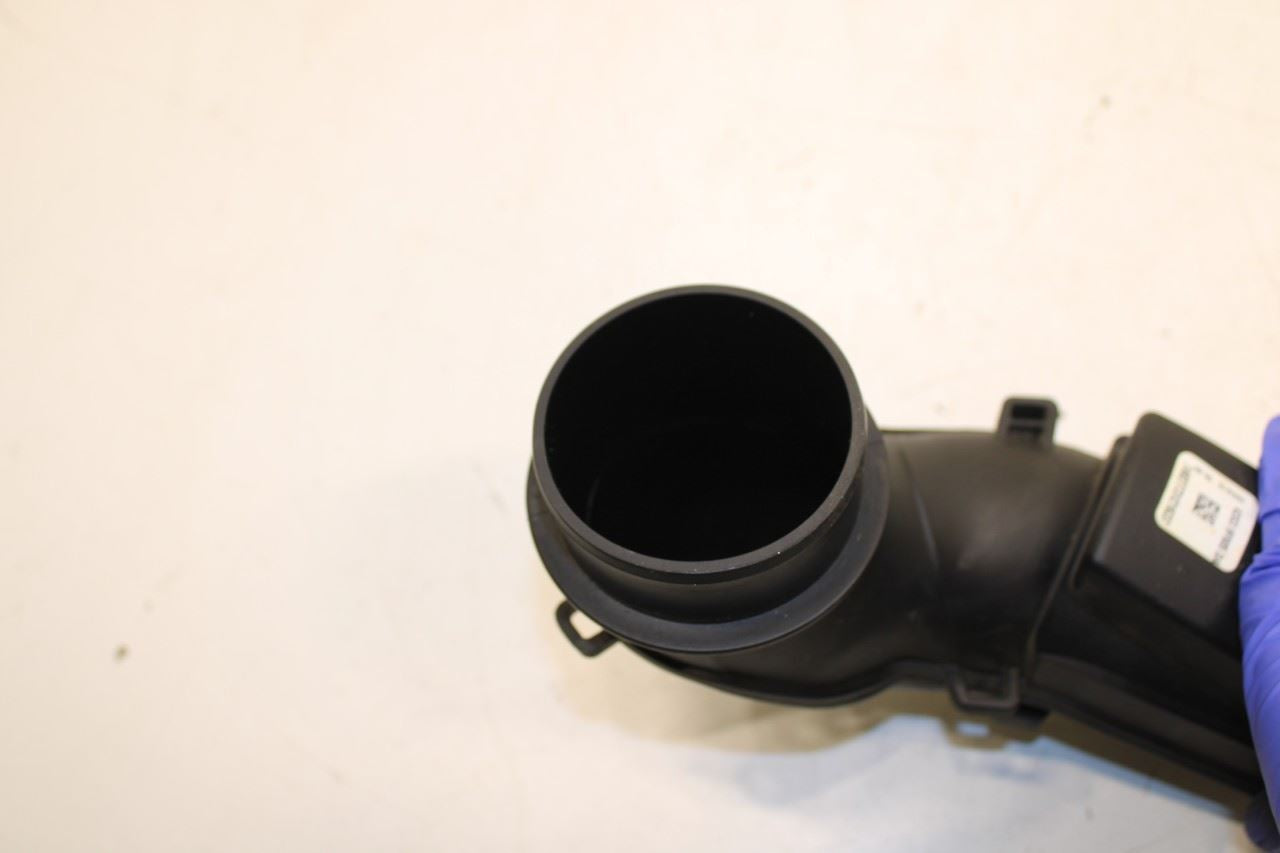 20-25 Ford Escape SEL 2.0L Air Intake Cleaner Inlet Tube Hose K2G3-9F805-DA OEM - Alshned Auto Parts