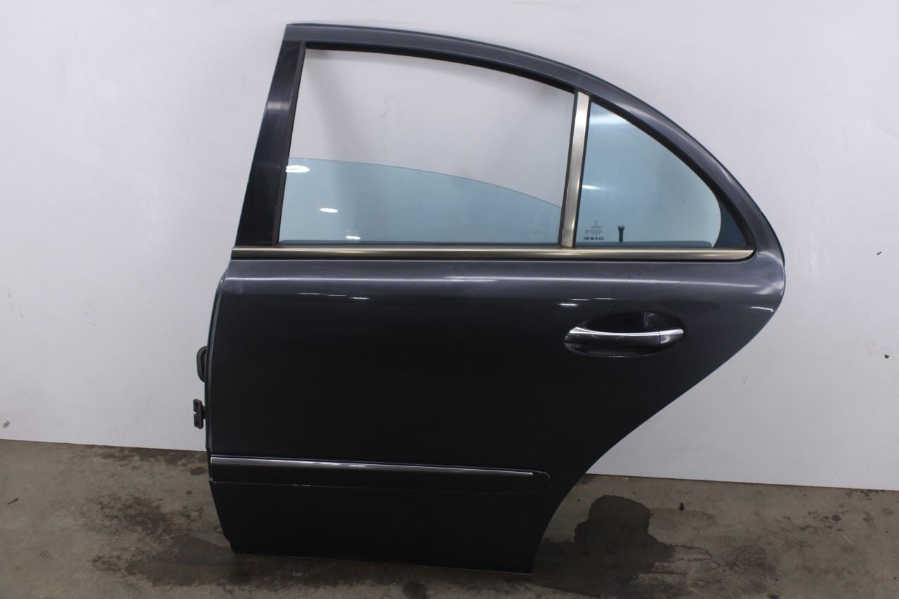 2003-2006 Mercedes-Benz E500 Rear Left Side Door Complete 211730010528 OEM0