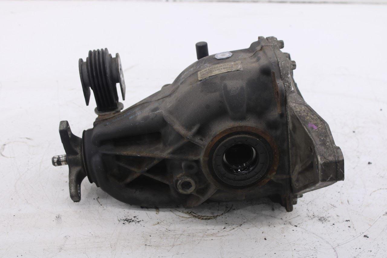 2016-17 Mercedes-Benz C300 4Matic 2.0L AWD Rear Differential Carrier 3.07 ratio9