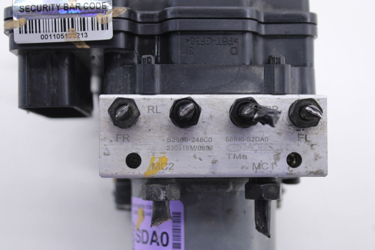 2021-2023 Hyundai Santa Fe SEL 2.5L ABS Anti Lock Brake Pump Control Module OEM8