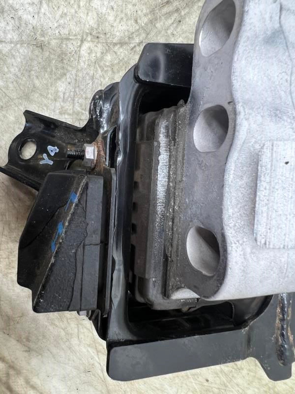 2016-2022 Toyota Prius Left Side Engine Insulator Mount 12372-37313 OEM - Alshned Auto Parts