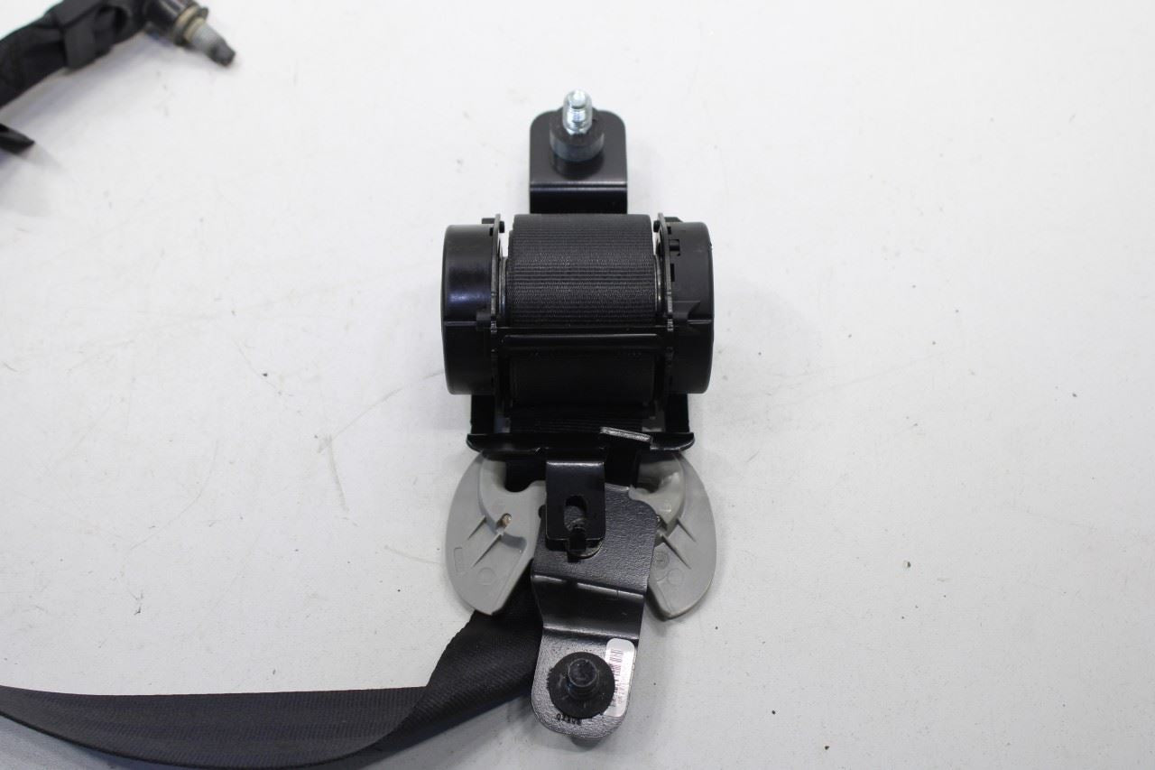 15-20 Kia Sorento LX 3.3L FWD Rear Driver Left Side 2nd Row Seat Belt Retractor - Alshned Auto Parts