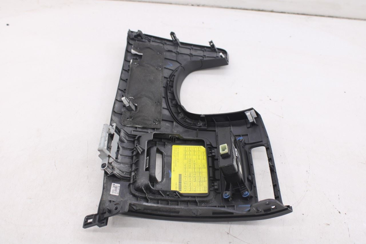 2020-2022 Hyundai Palisade Limited AWD Left Dash Knee Bolster Trim 84750S8410NNB - Alshned Auto Parts
