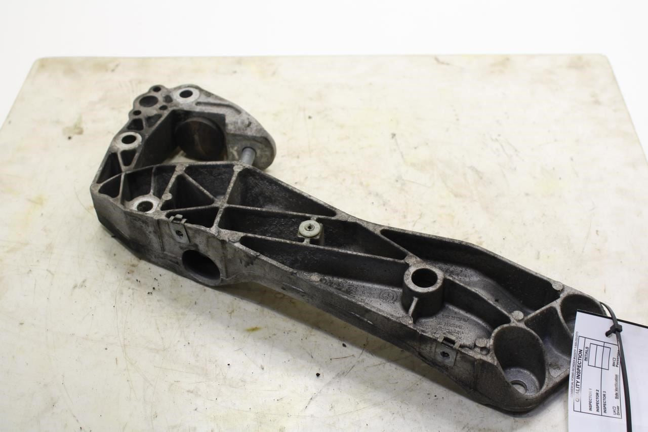 2010-15 BMW 750i xDrive 4.4L Transmission Crossmember Mount Bracket 22326777615 - Alshned Auto Parts