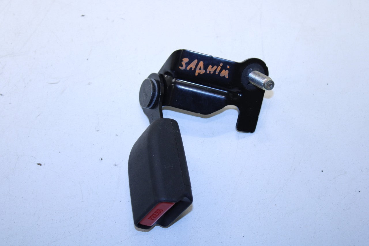 2017-22 Infiniti Q60 Luxe Rear Right and Left Side 2nd Row Seat Belt Buckle Set - Alshned Auto Parts