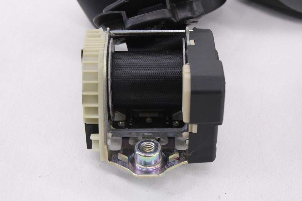 2010-12 Land Rover Range Rover HSE 5.0L 4WD Front Right Side Seat Belt Retractor4