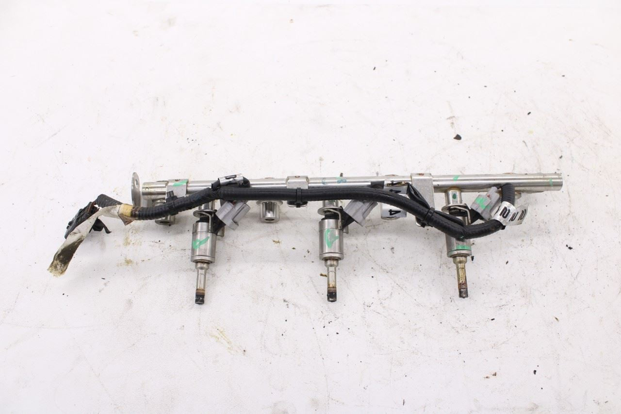 2017-20 Infiniti QX60 3.5L 6 cyl Left Side Fuel Rail with Injectors 17521-6KA0B4