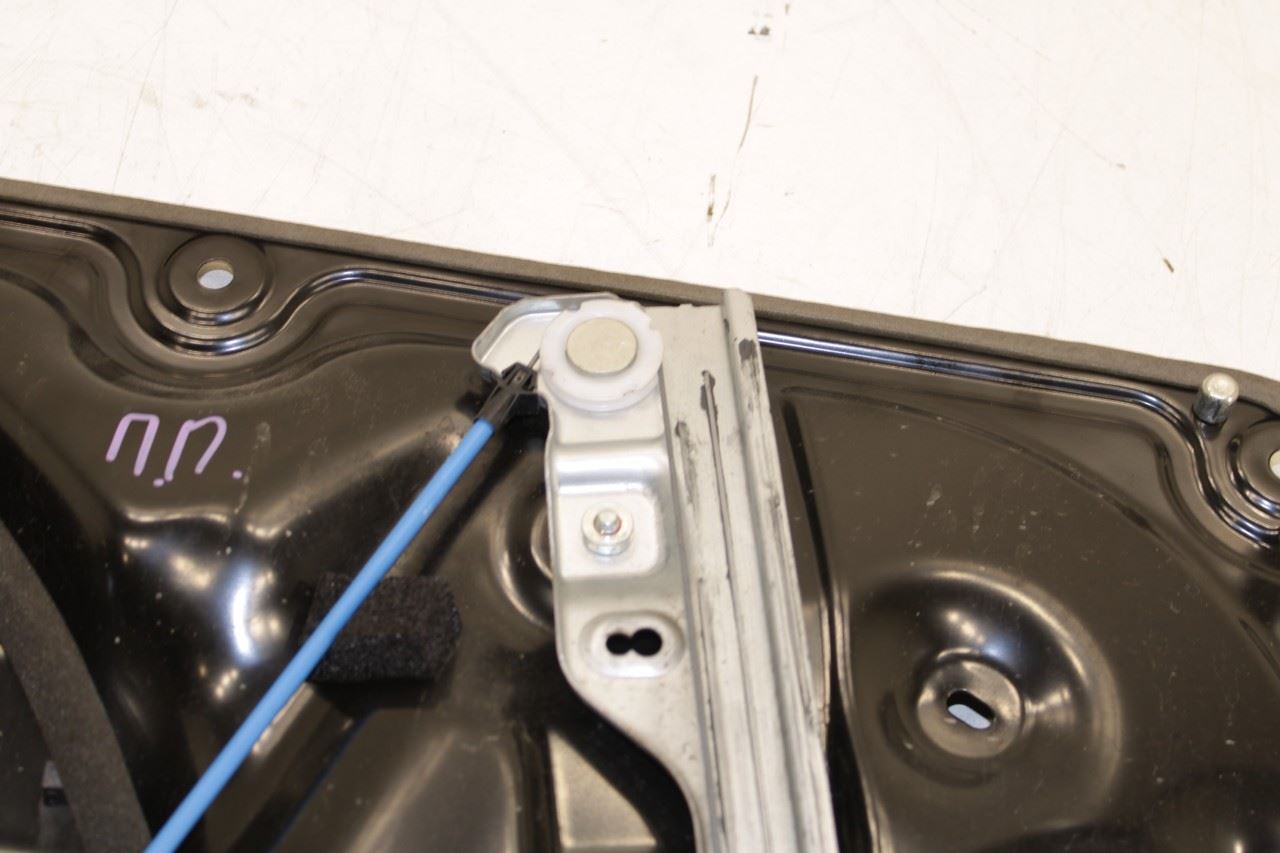 2014-2017 Infiniti QX50 Front Right Door Window Regulator w/ Carrier Plate - Alshned Auto Parts