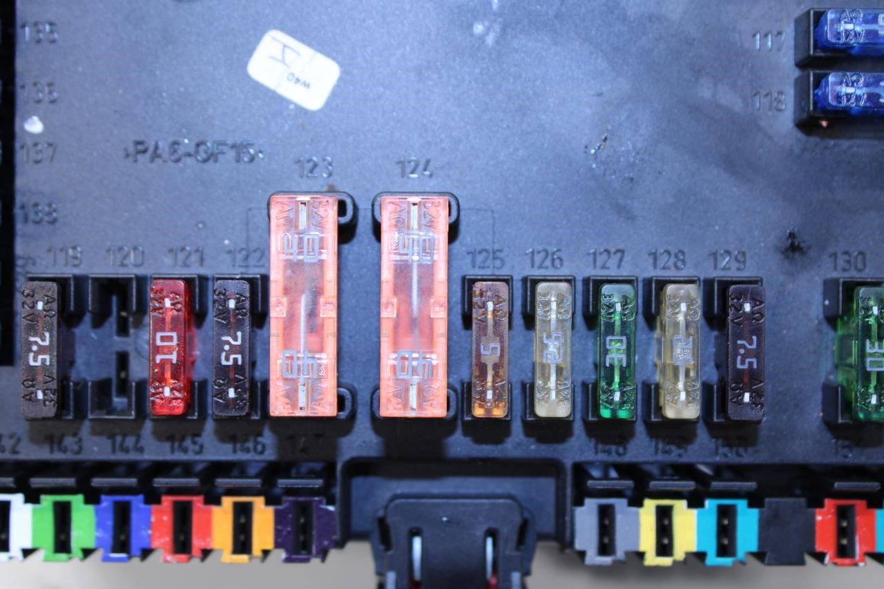2009-10 Mercedes-Benz S550 Rear Trunk Fuse Relay Junction Box 221-545-14-01 OEM - Alshned Auto Parts