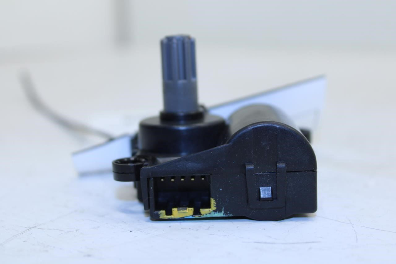 2019-20 Hyundai Santa Fe HVAC Heater Blend Door Actuator Motor D332-JY9AA05 OEM - Alshned Auto Parts