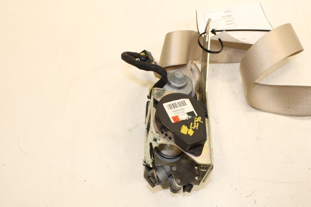 2010-2012 BMW 750Li xDrive 4.4L AWD Front Driver Left Side Seat Belt Retractor - Alshned Auto Parts