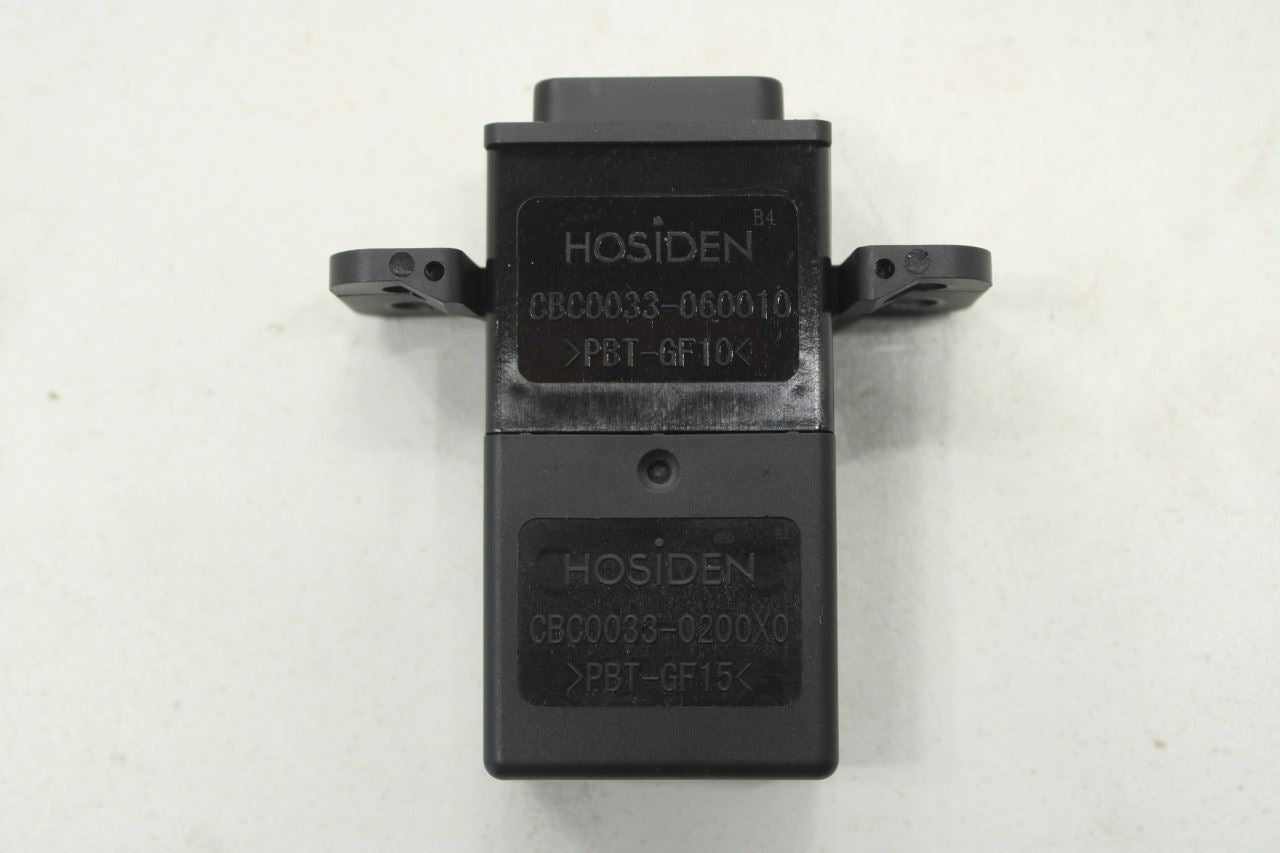 18-22 Nissan Rogue Sport SL Center Console USB Port Power Outlet 25331-5NA2A OEM - Alshned Auto Parts
