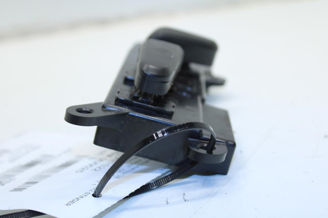 2018-2023 Kia Stinger GT1 Front Right Power Seat Adjustment Switch 88640J5011 - Alshned Auto Parts