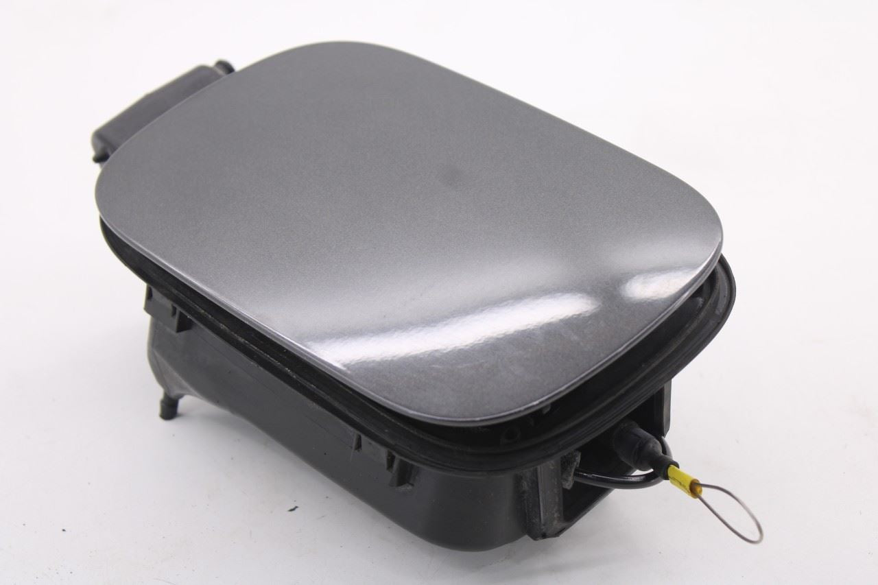 14-20 Dodge Durango SXT 3.6L Fuel Tank Filler Housing Door Lid Cover 5MG24TZZAA3