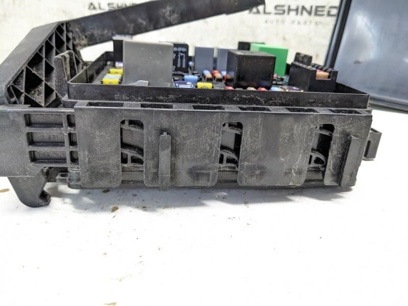 2019-2021 Chevrolet Traverse Engine Fuse Relay Junction Box 84303338 OEM - Alshned Auto Parts