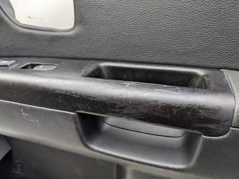 2010-2011 Kia Soul Front Right Passenger Side Door Trim Panel 82302-2K482ARS OEM4
