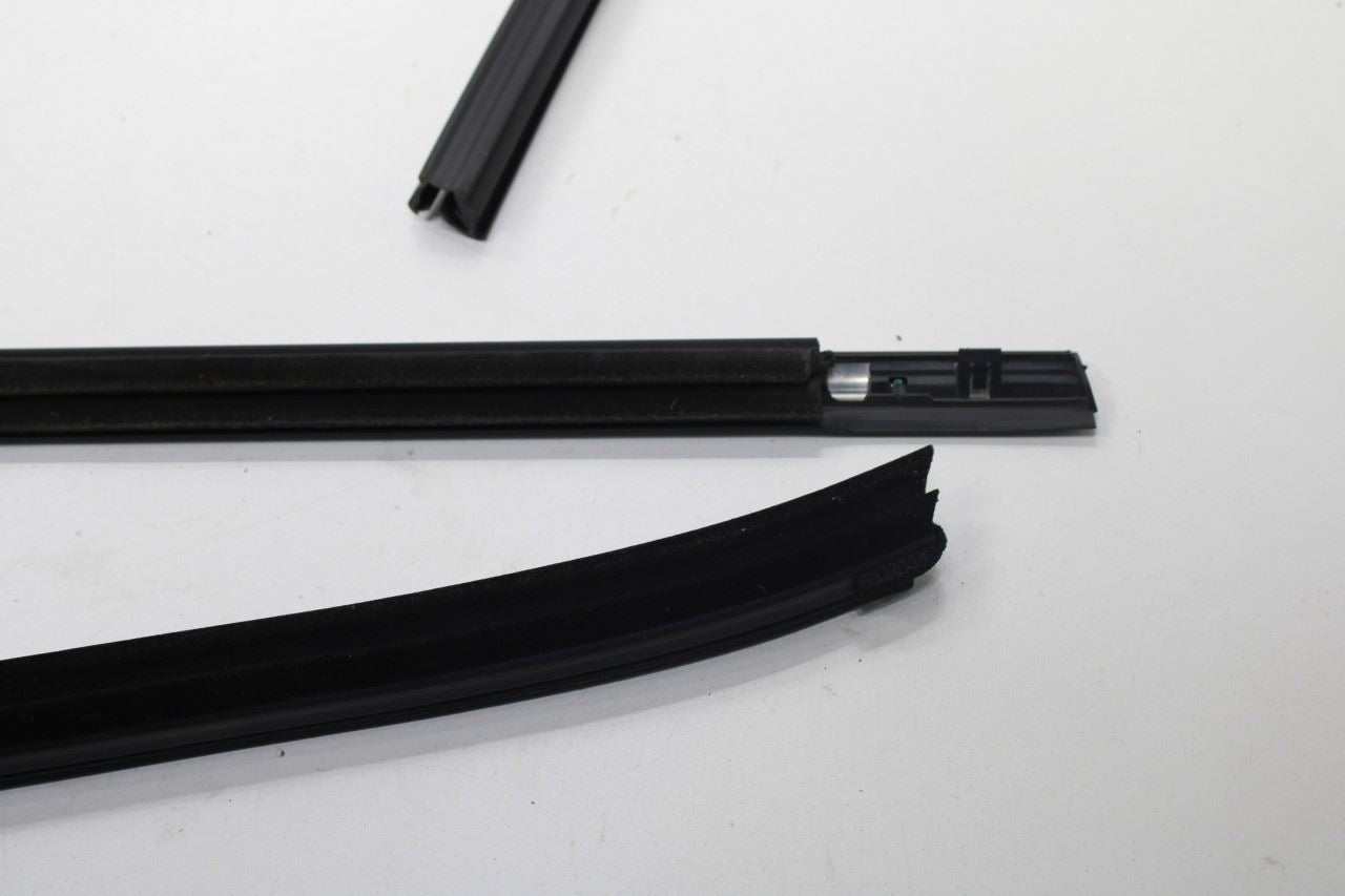 17-22 Nissan Rogue Sport SL AWD FR LH Door Run Channel Belt Outer Inner Molding - Alshned Auto Parts