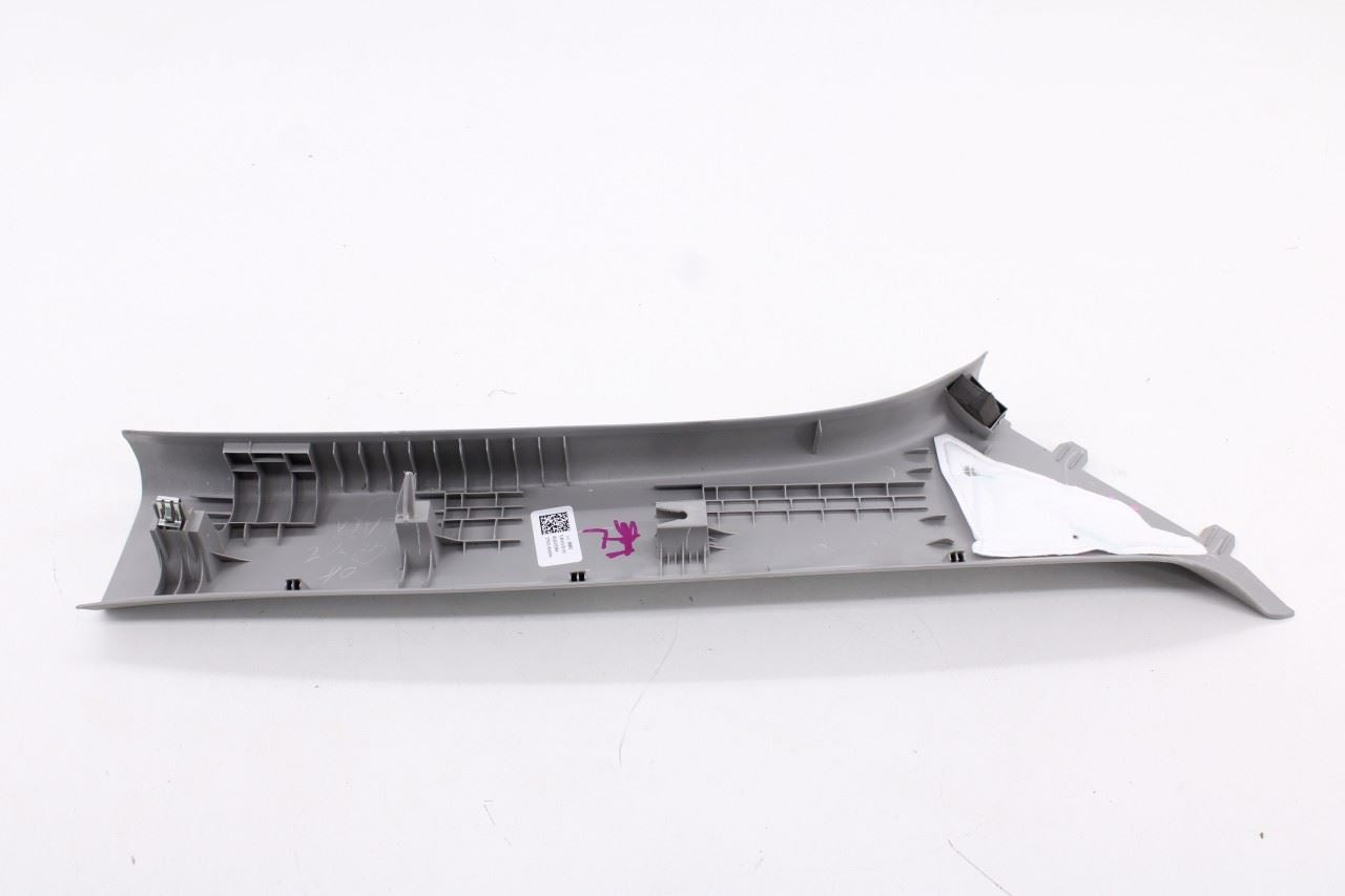 18-24 Chevrolet Equinox LT Front Right and Left A-Pillar Interior Trim 842300815