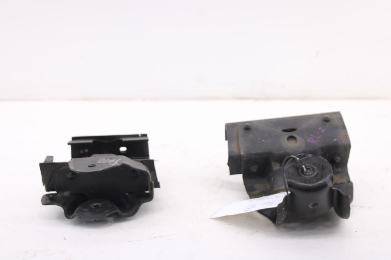 15-23 Toyota Tacoma SR5 3.5L Rear Frame Left Side Leaf Spring Mount Bracket Set0