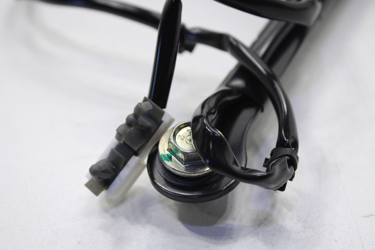 2017-2022 Nissan Rogue Sport SL 2.0L AWD Front Driver Left Side Seat Belt Buckle - Alshned Auto Parts