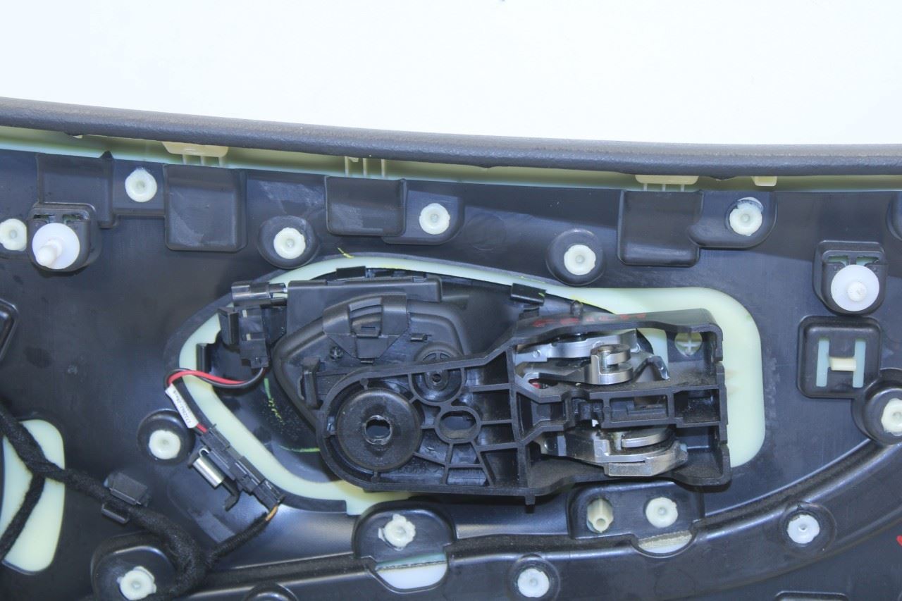 16-17 Jeep Cherokee 75th Anniversary Front Left Side Door Trim Panel 6BC601VHAC - Alshned Auto Parts