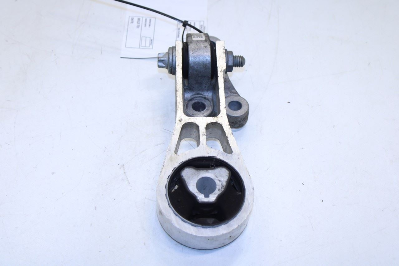 2017-2021 Jeep Renegade 2.4L FWD Engine Torque Strut Mount Bracket 68439294AA - Alshned Auto Parts