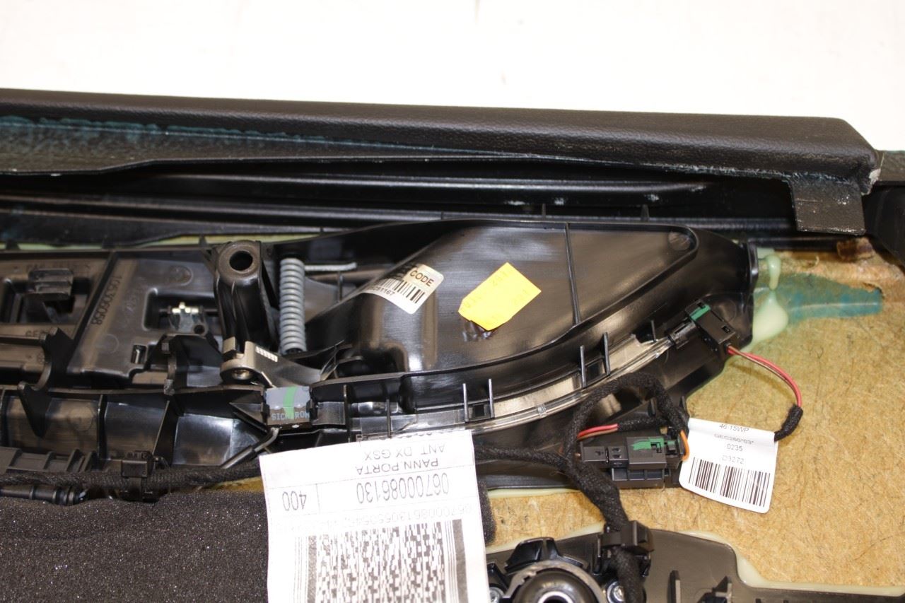 2014-2020 Maserati Ghibli S Q4 Front Right Passenger Door Trim Panel 670049332 - Alshned Auto Parts