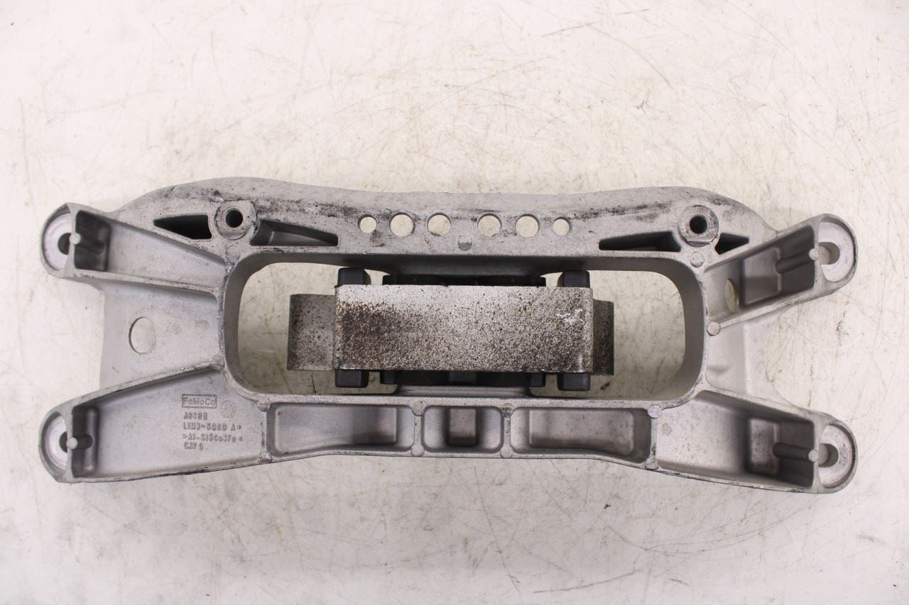 2020-2026 Ford Explorer Interceptor 3.0L AWD Transmission Crossmember Insulator2