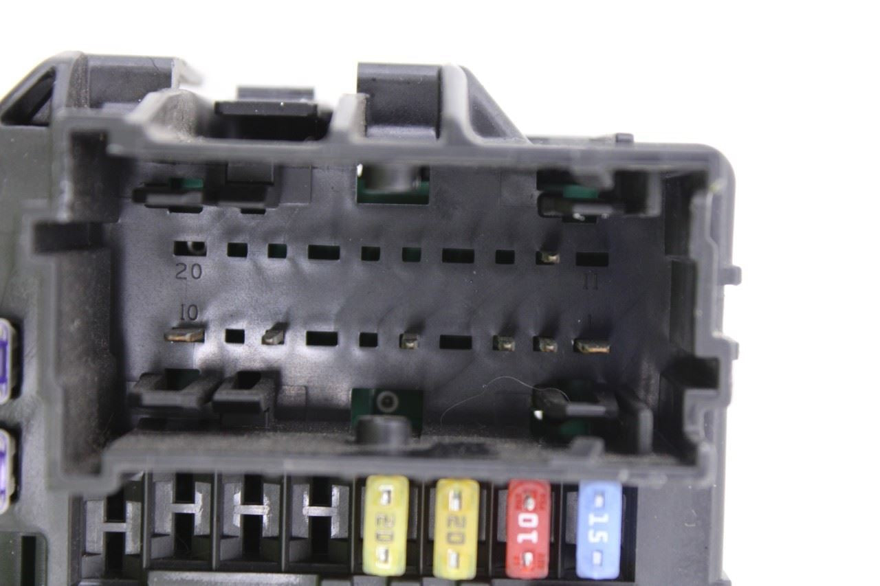 2014-19 Chevy Silverado 1500 2WT Instrument Panel Fuse Relay Junction Block Set - Alshned Auto Parts