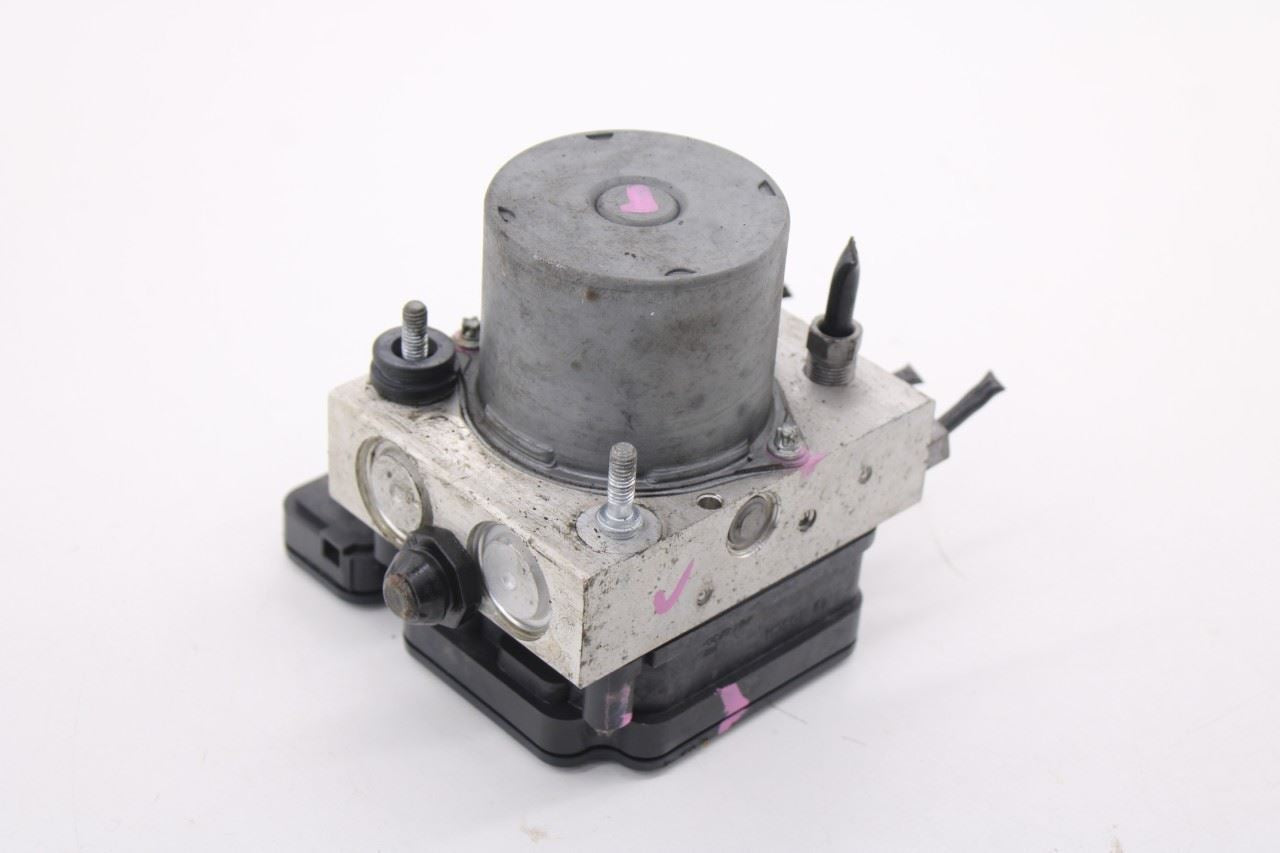 2013-2020 Dodge Grand Caravan GT 3.6L ABS Anti Lock Brake Pump Control Module 3