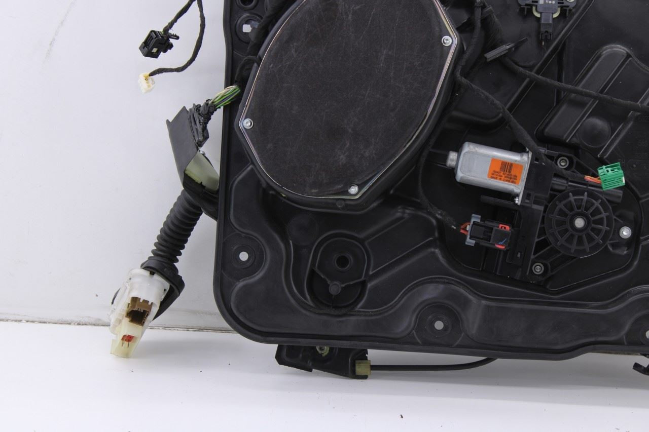 2011-25 Dodge Durango SXT Front Right Door Window Regulator w/ Carrier and Motor3