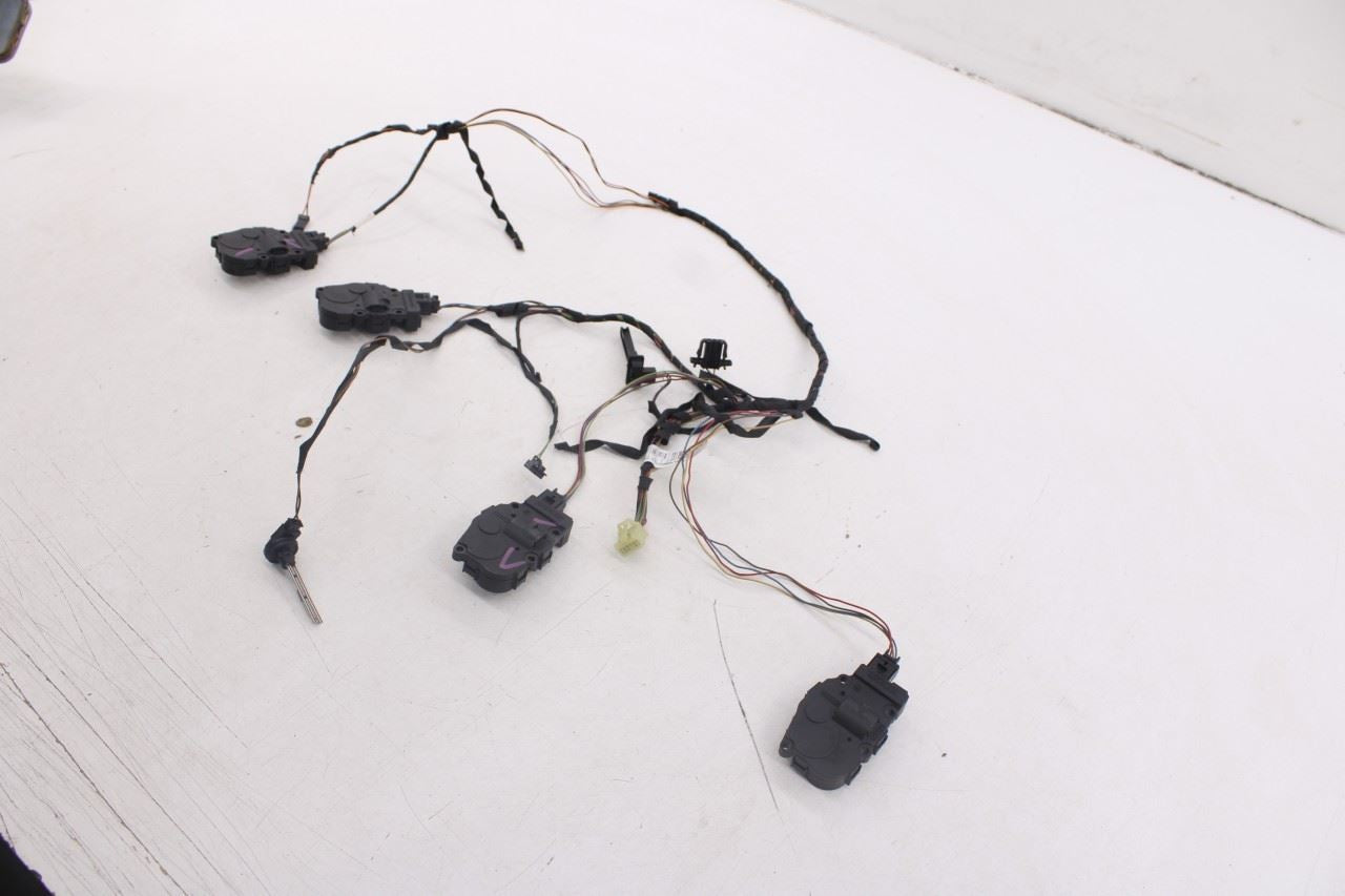 2015-2023 Mercedes-Benz C300 HVAC System Wire Harness w/ Blend Door Actuator Set16