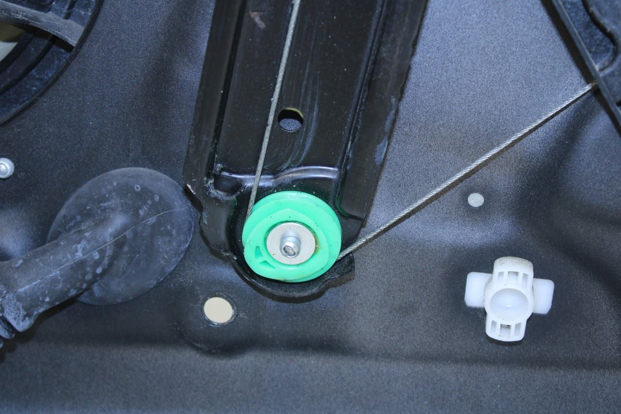 10-16 Porsche Panamera 4 Rear LH Side Door Window Regulator w/ Carrier and Seal - Alshned Auto Parts