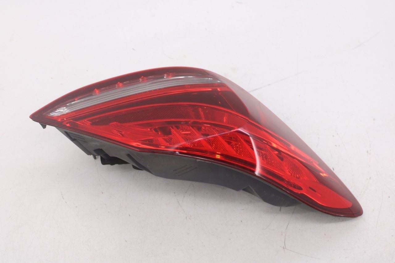 2015-2018 Mercedes-Benz C300 4Matic Rear Left Driver Side Tail Light Lamp6